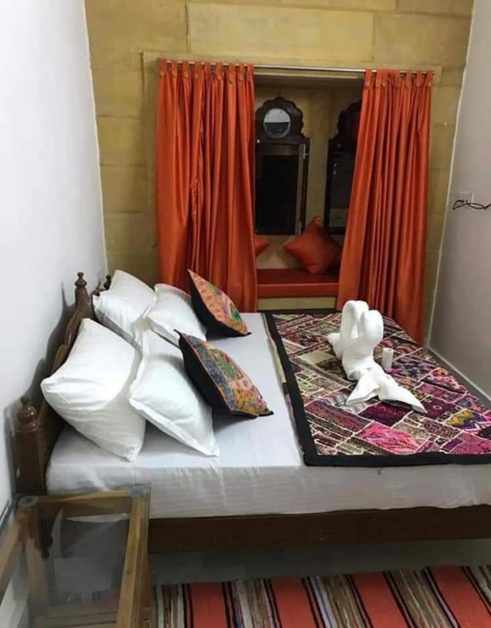 Resting Love Hostel Jaisalmer Eksteriør billede