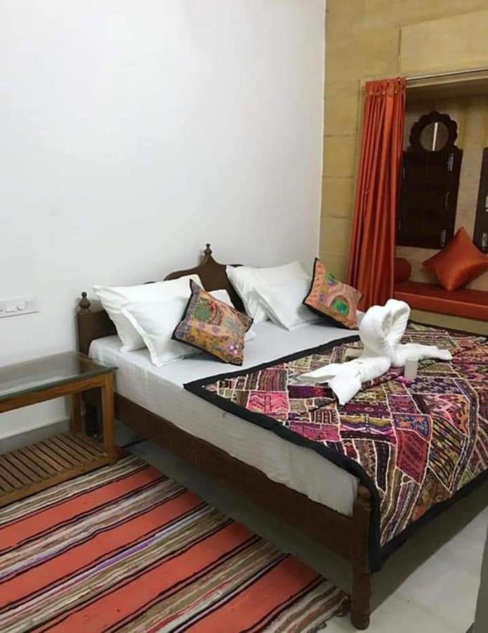 Resting Love Hostel Jaisalmer Eksteriør billede
