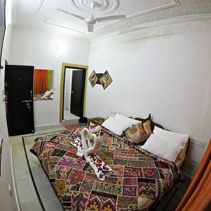 Resting Love Hostel Jaisalmer Eksteriør billede