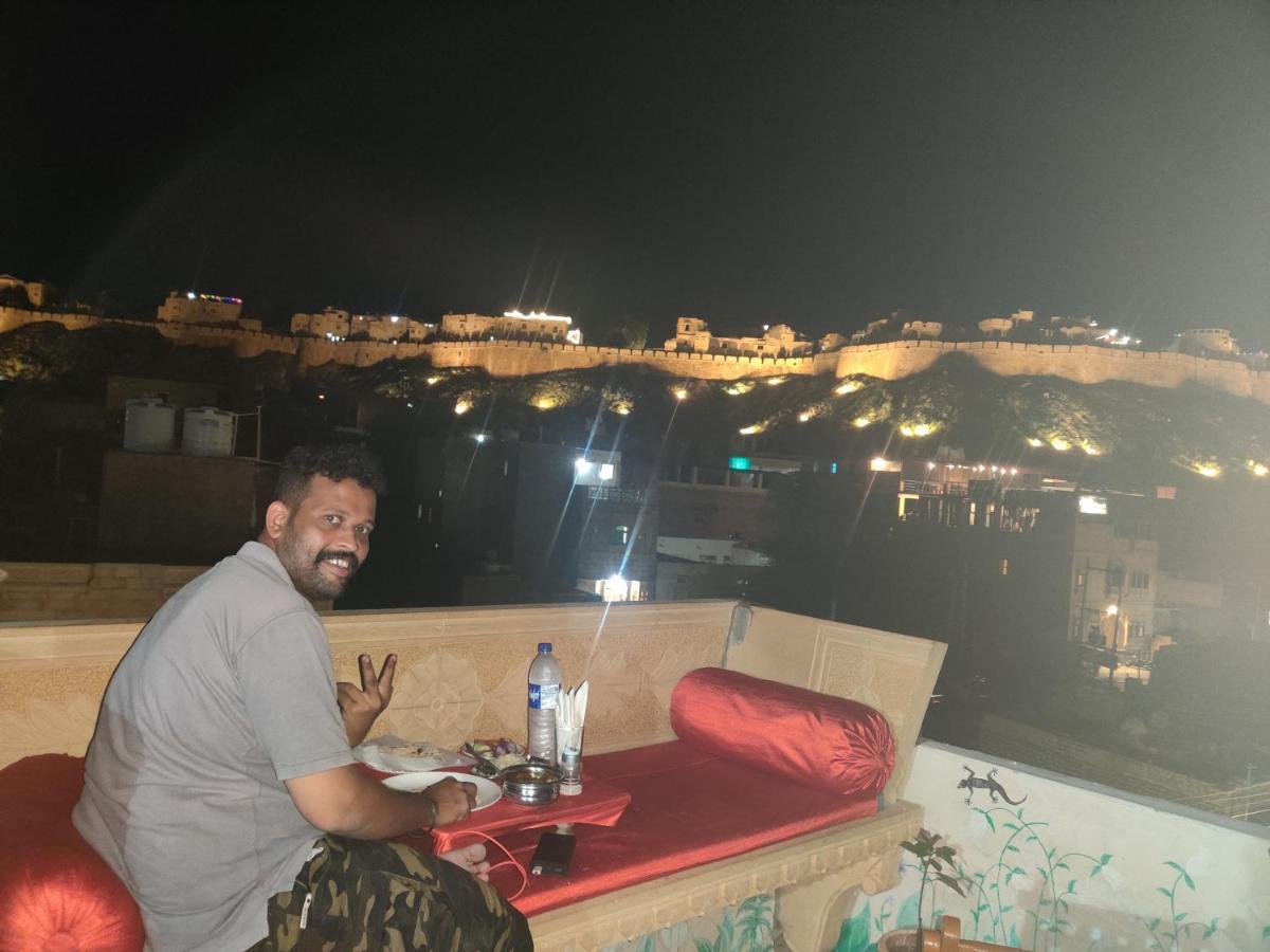 Resting Love Hostel Jaisalmer Eksteriør billede